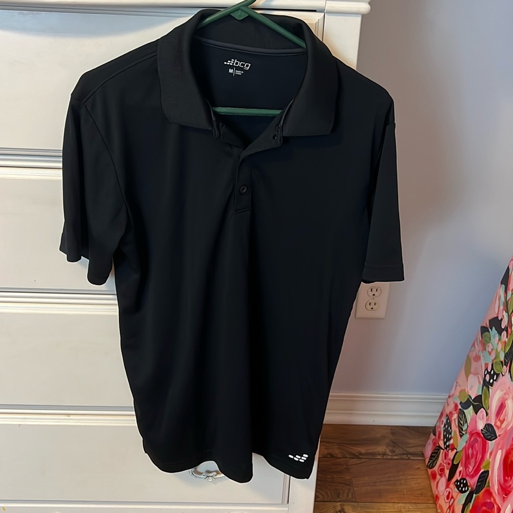 Black collared shirt!
